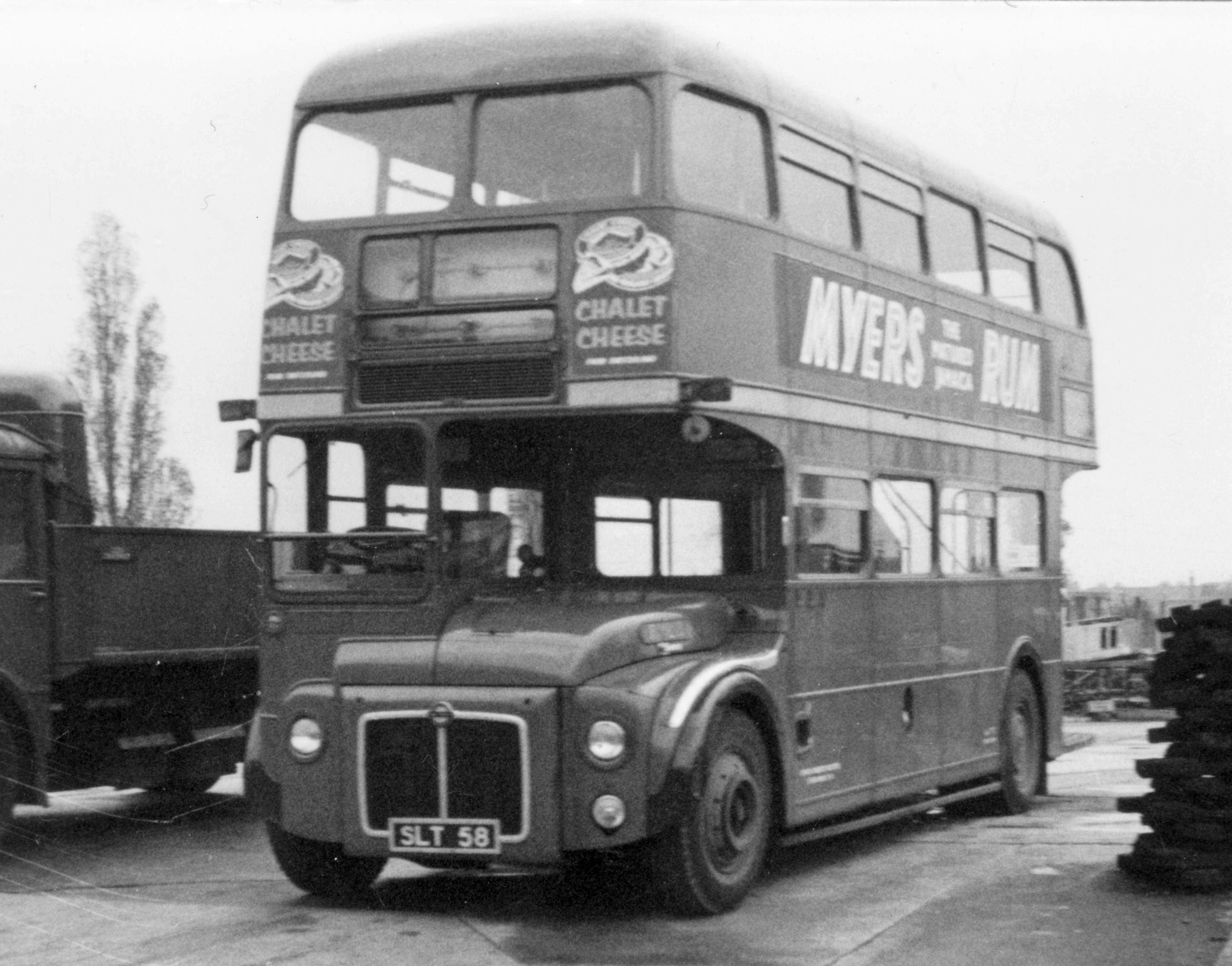 1957-routemaster-prototype-bus-london